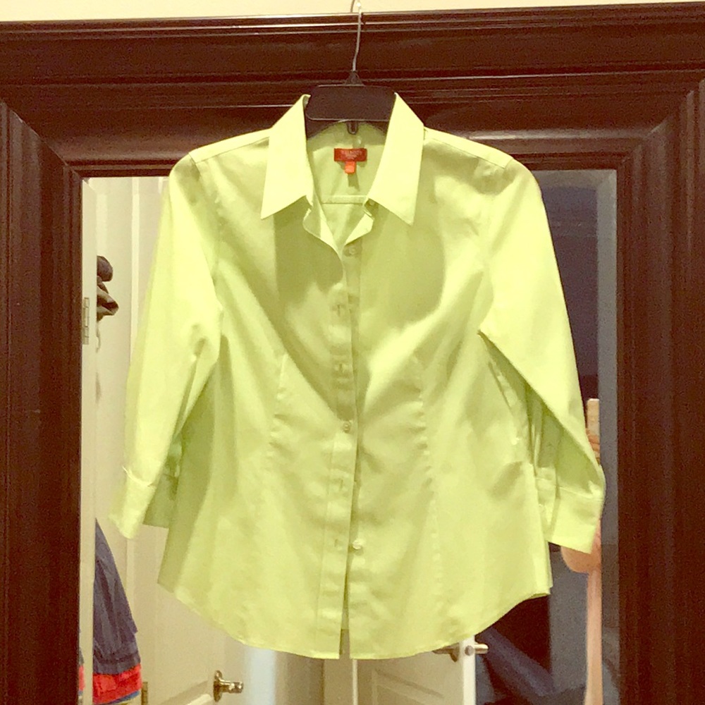 Talbots sz 4p 3/4 length sleeve button up.